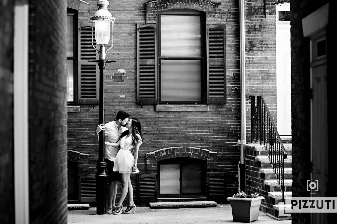 boston-north-end-engagement-session_008