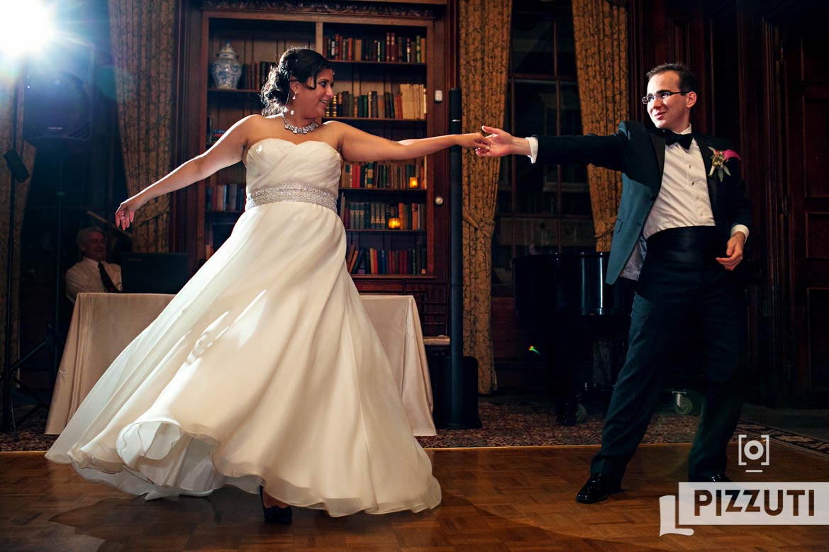 perfect wedding photos at the Hampshire House Boston