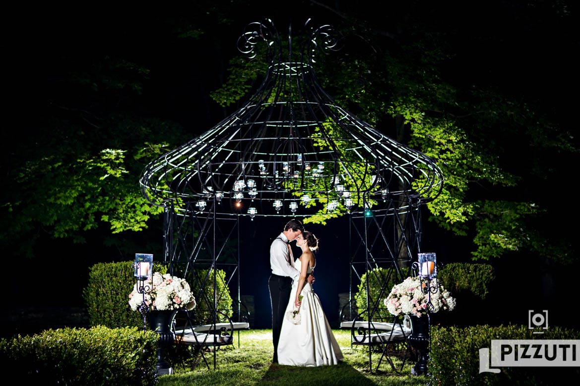 Holy Cross – Lord Thompson Manor Wedding