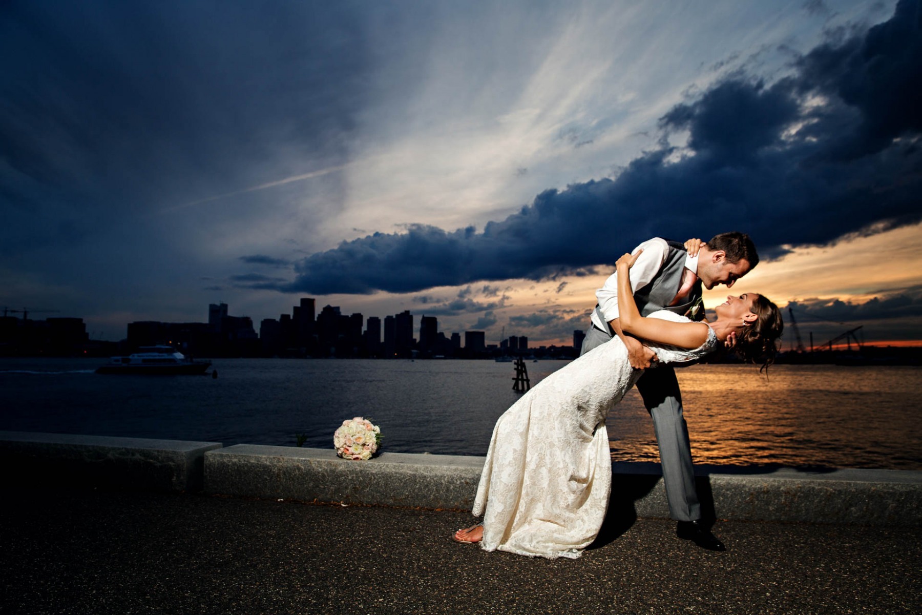 hyatt-boston-harbor-wedding-dip