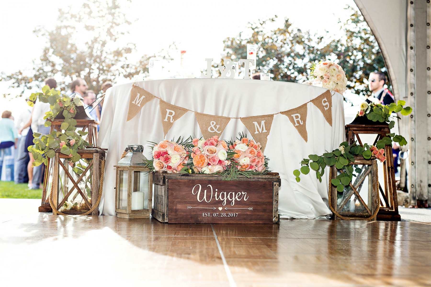 wedding-reception-head-table