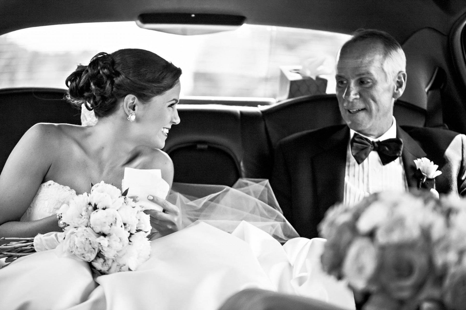 bride-smiling-at-dad