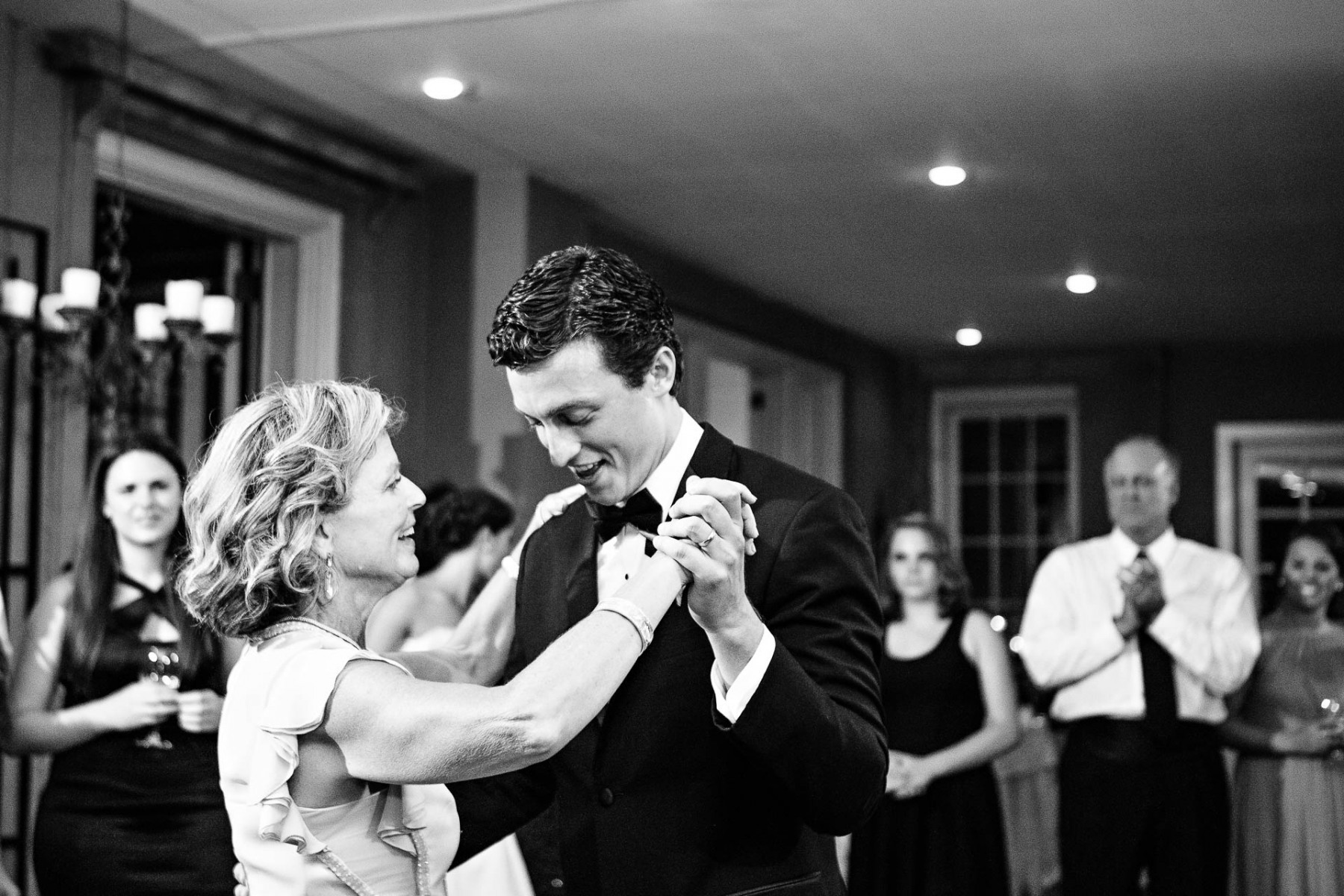 groom-dancing-mom-lord-thompson-manor-wedding