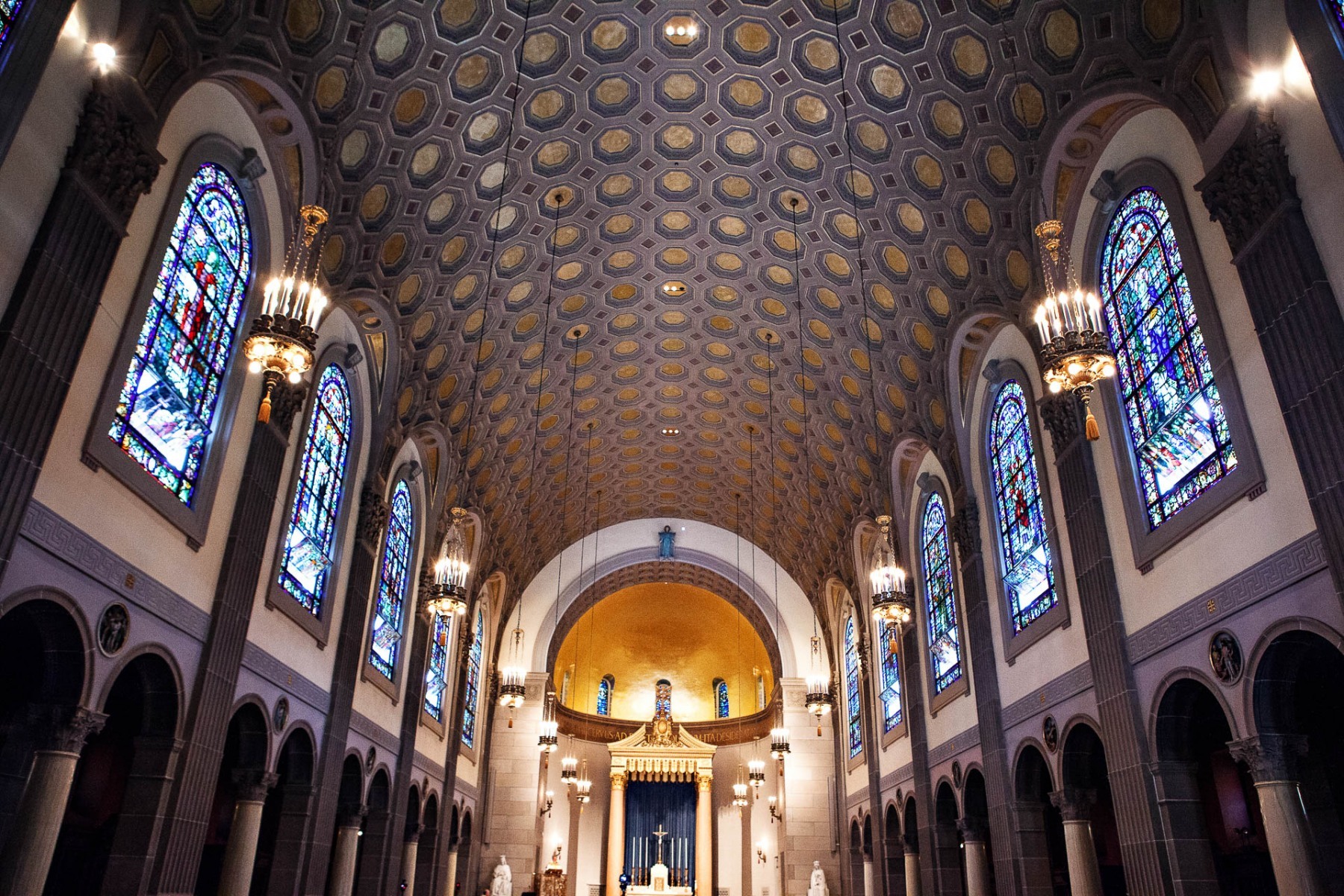 interior-st-joseph-chapel