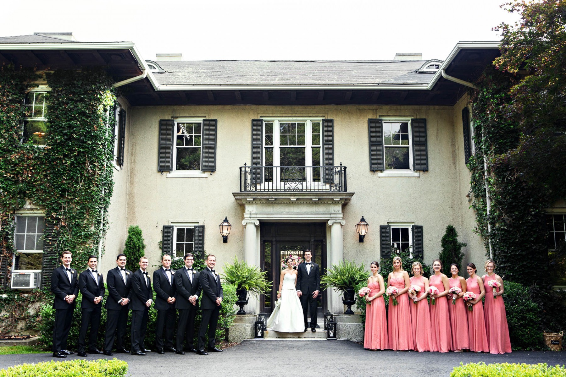 portrait-lord-thompson-manor-wedding