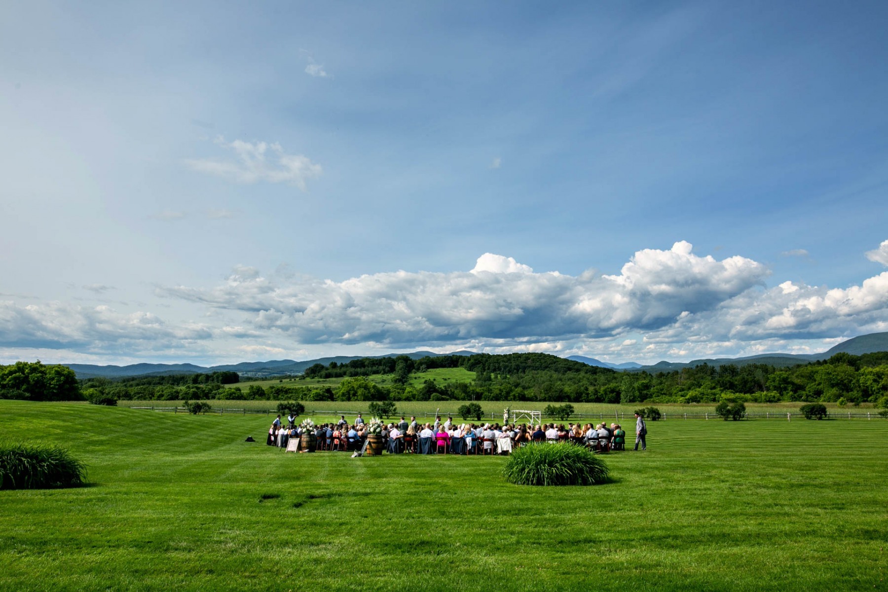 hubble-homestead-vermont-farm-wedding-