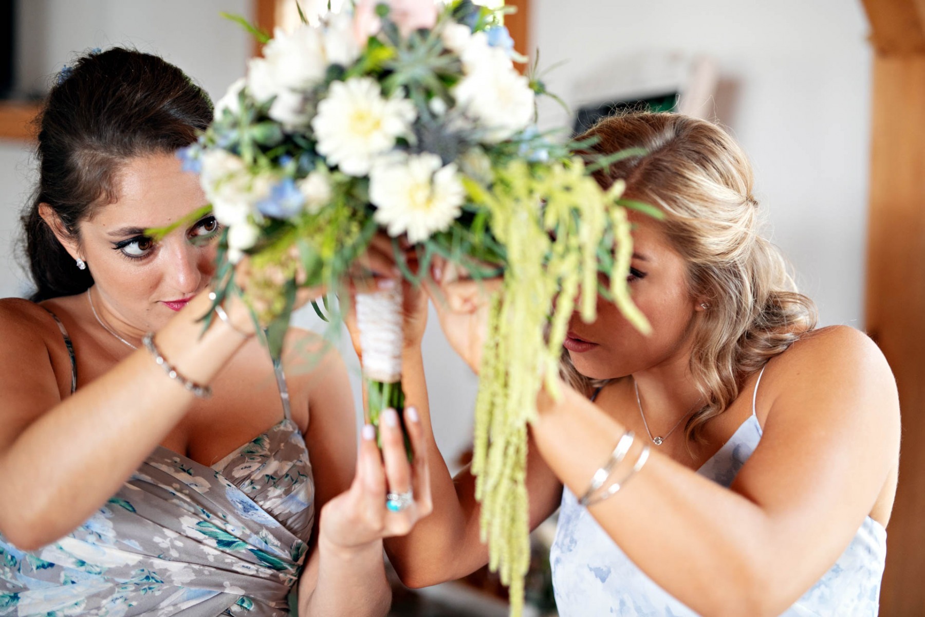 vermont-farm-wedding-bridesmaids-bouquet