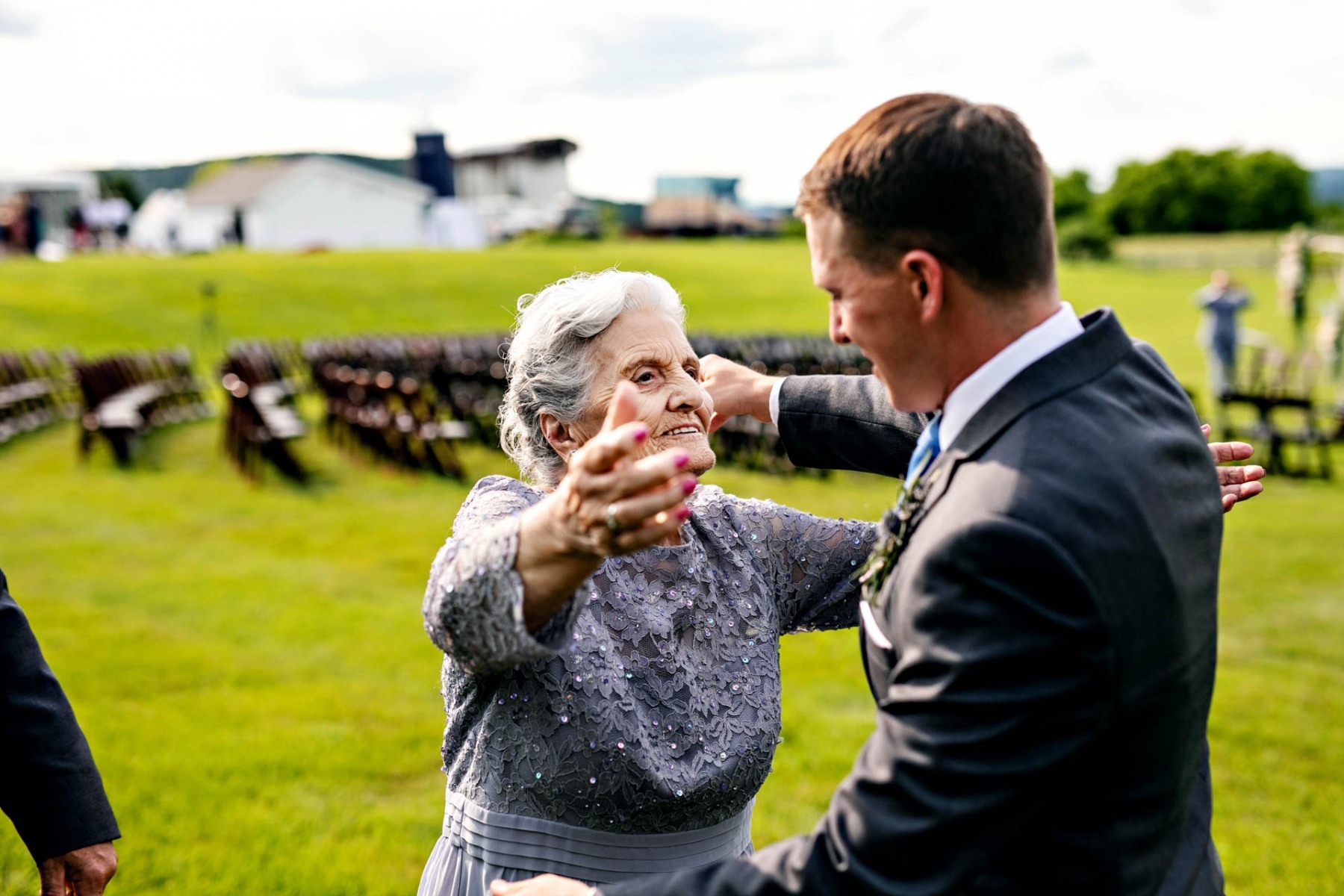 wedding-moment-grandmother-hug-vermont
