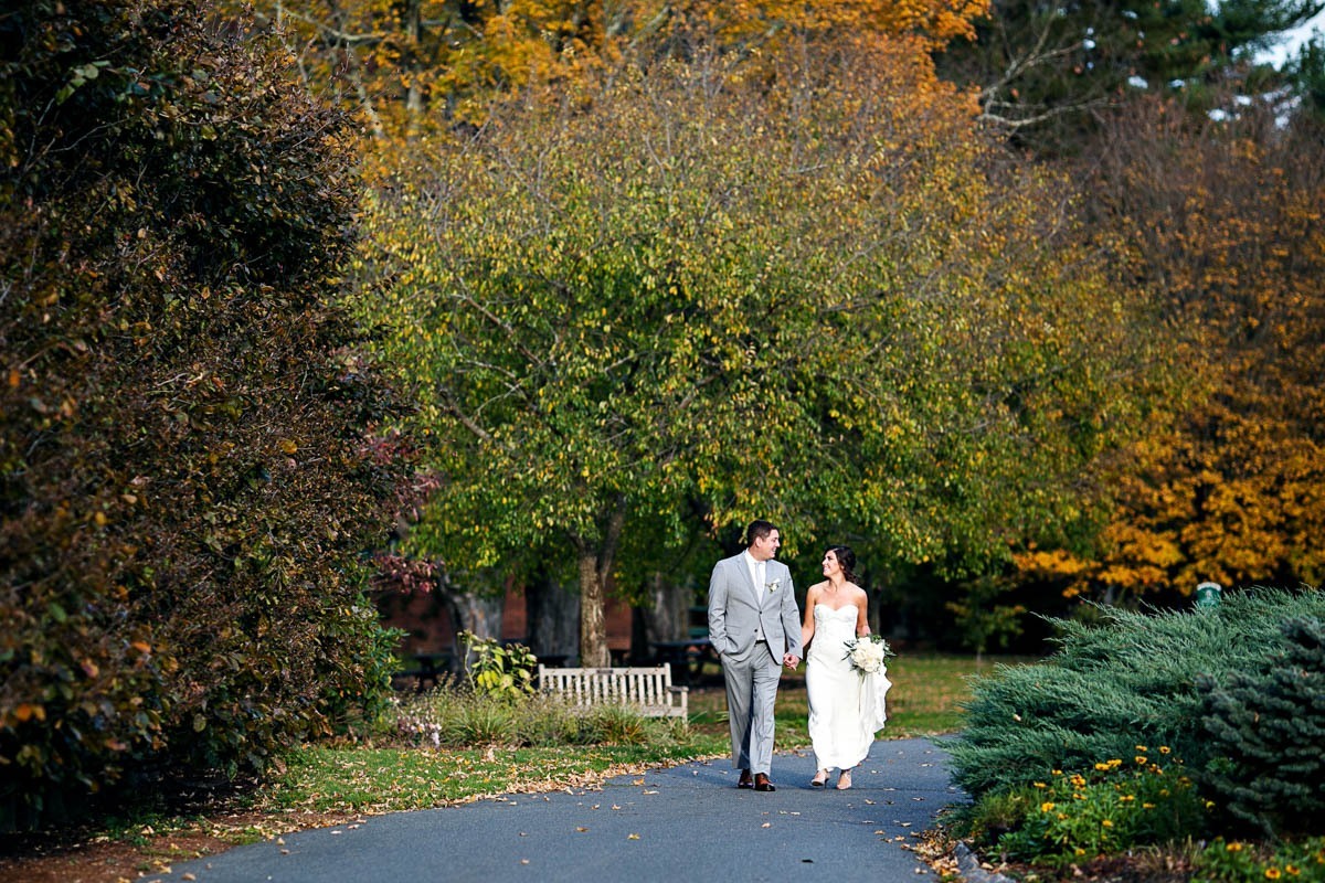 fall-elm-bank-wedding-trees